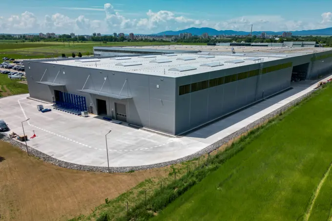 Brueckner Produktions Und Lagerhalle SK 9