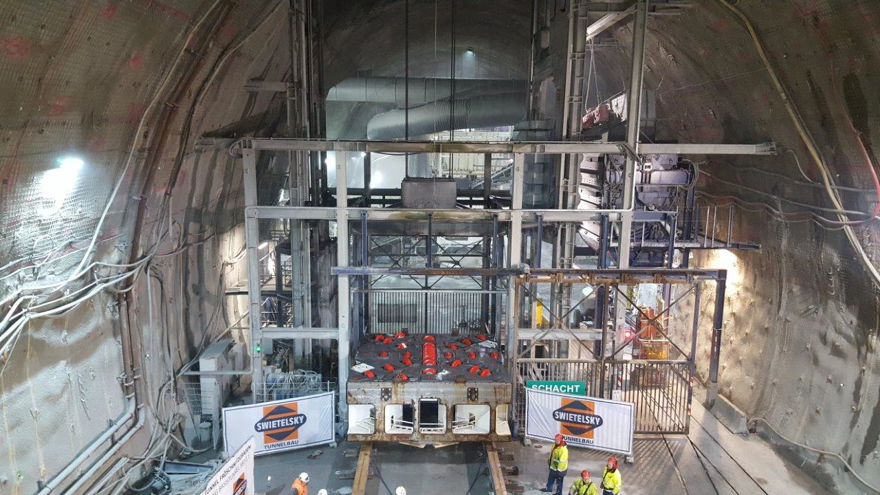 180216 FT01 S01 Transport Bohrkopf TVM Über S01 (89)