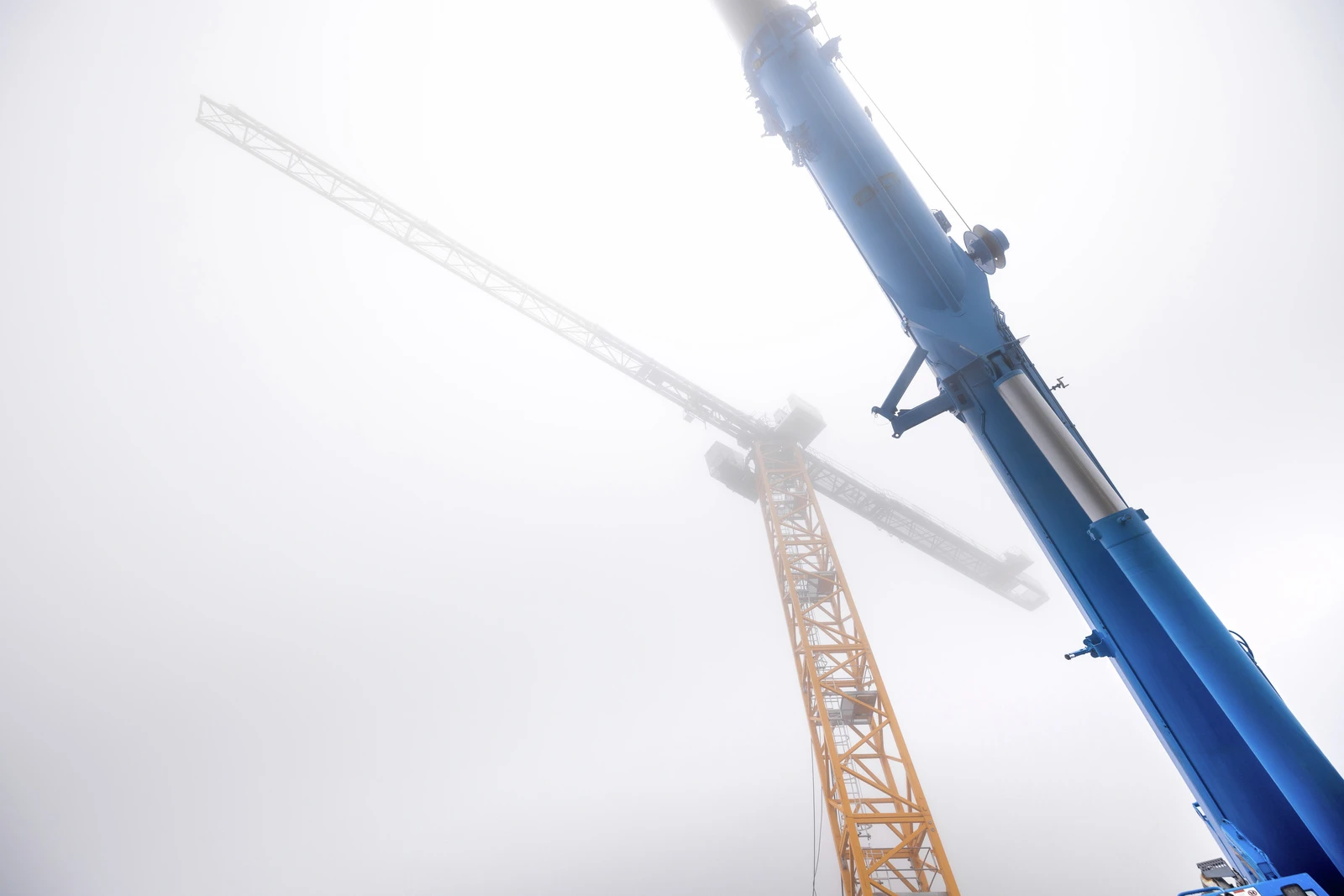 251006 Erhöhung Talsperre Limberg © Liebherr 2