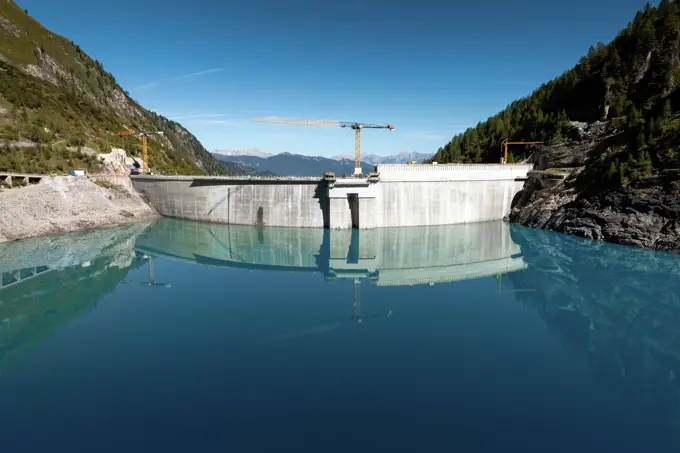 251006 Erhöhung Talsperre Limberg © Liebherr 13