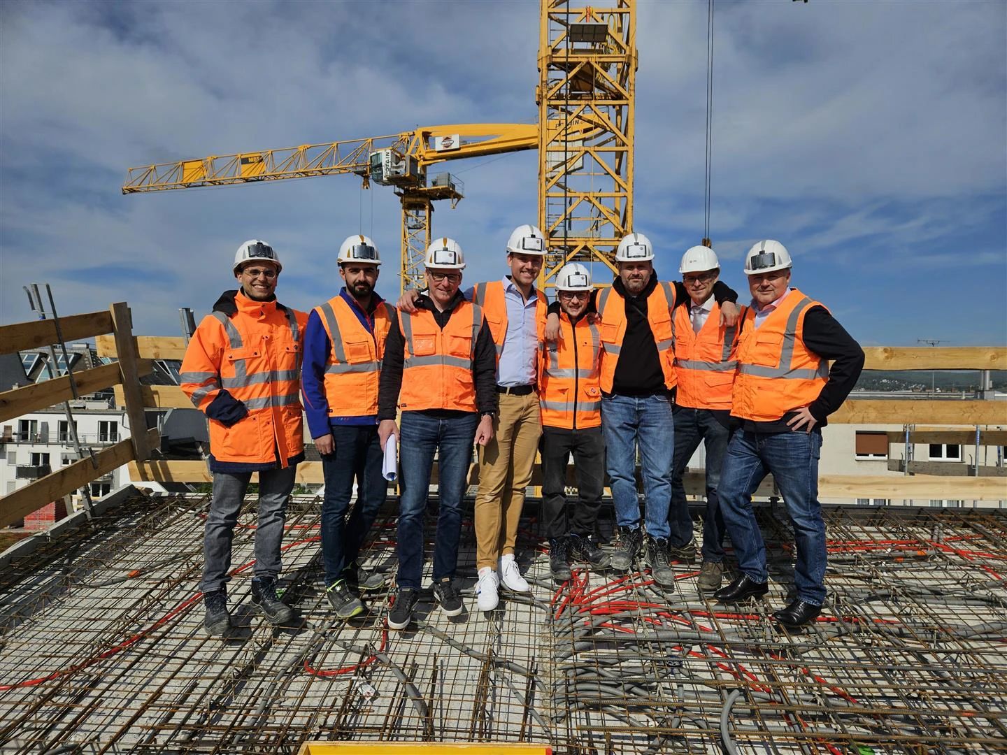 20230509 Fotos Doppelwand Mit Heiz Kühlschläuchen (4)