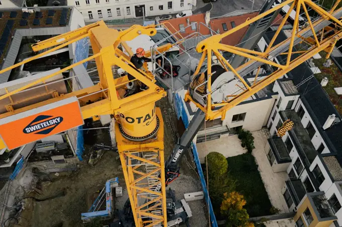 20251009 Armbrustergasse Kranaufbau Swietelsky Ag 225
