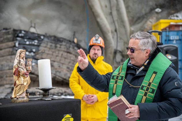 Segnung Durch Pfarrer