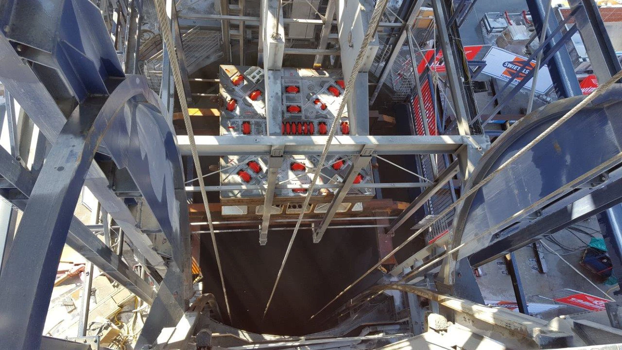 180216 FT01 S01 Transport Bohrkopf TVM Über S01 (40)