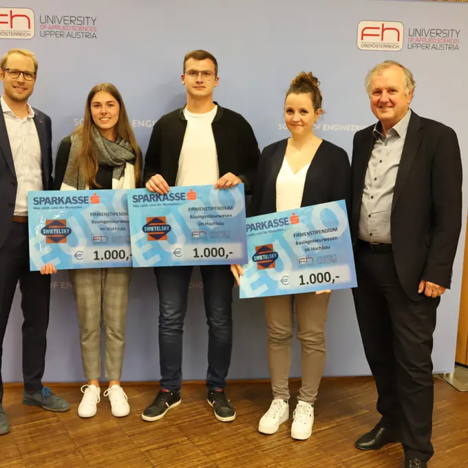 Bild Mit 3 Studenten