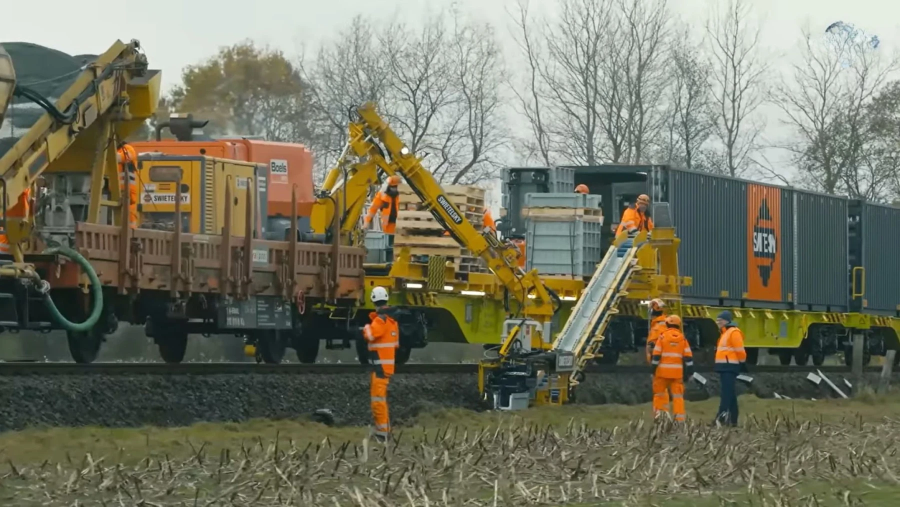 Kabeltiefbau Verlegung Trog
